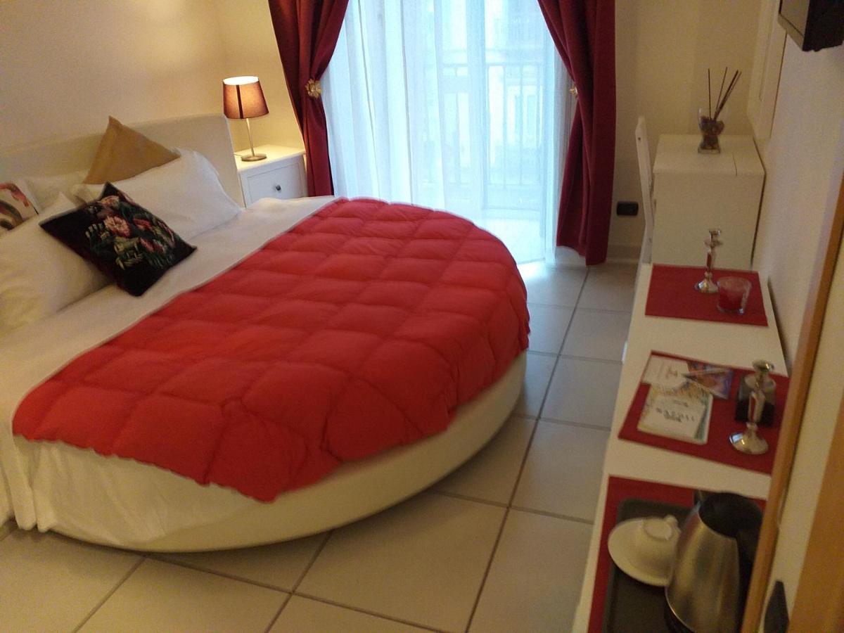 Beb Pantarei Bed and Breakfast Napels Buitenkant foto