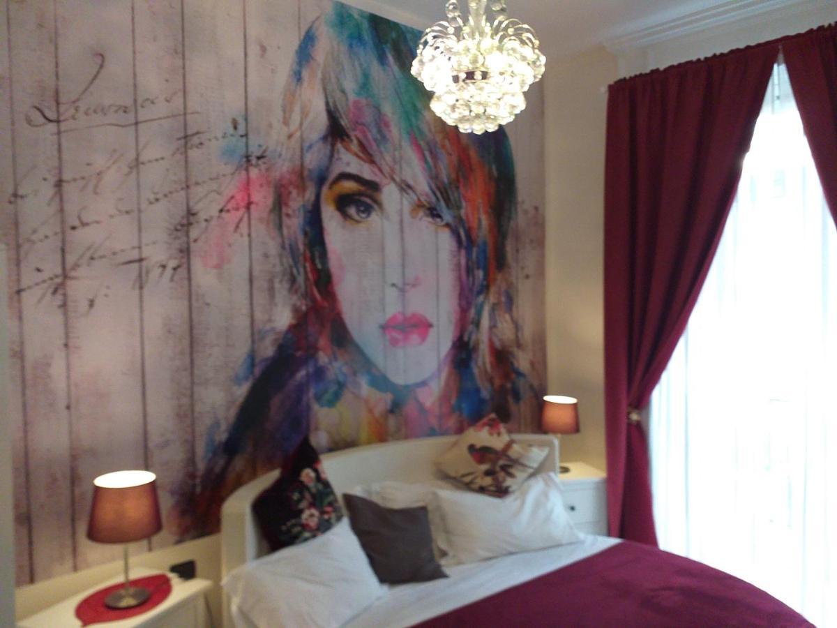 Beb Pantarei Bed and Breakfast Napels Kamer foto