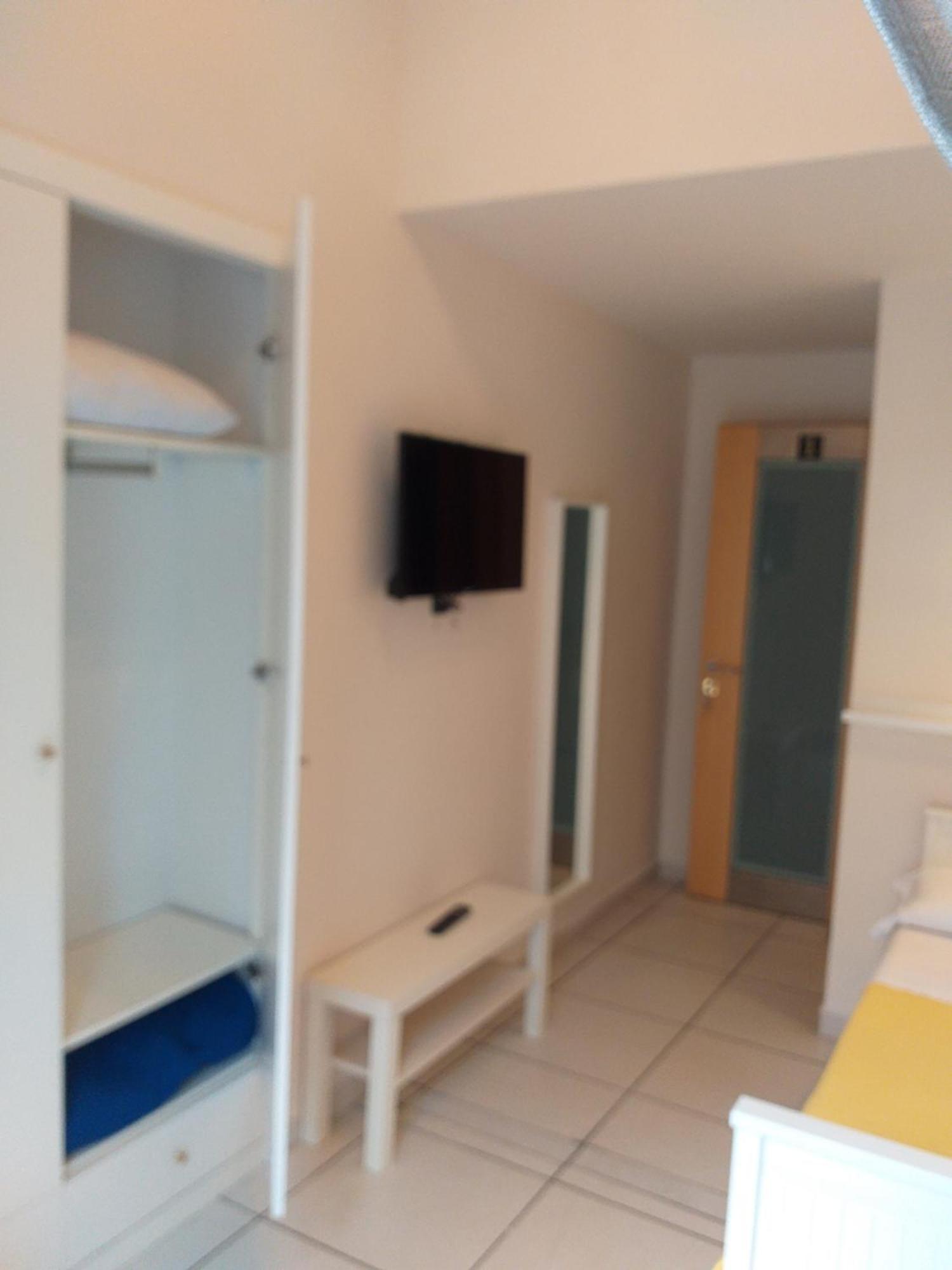 Beb Pantarei Bed and Breakfast Napels Kamer foto
