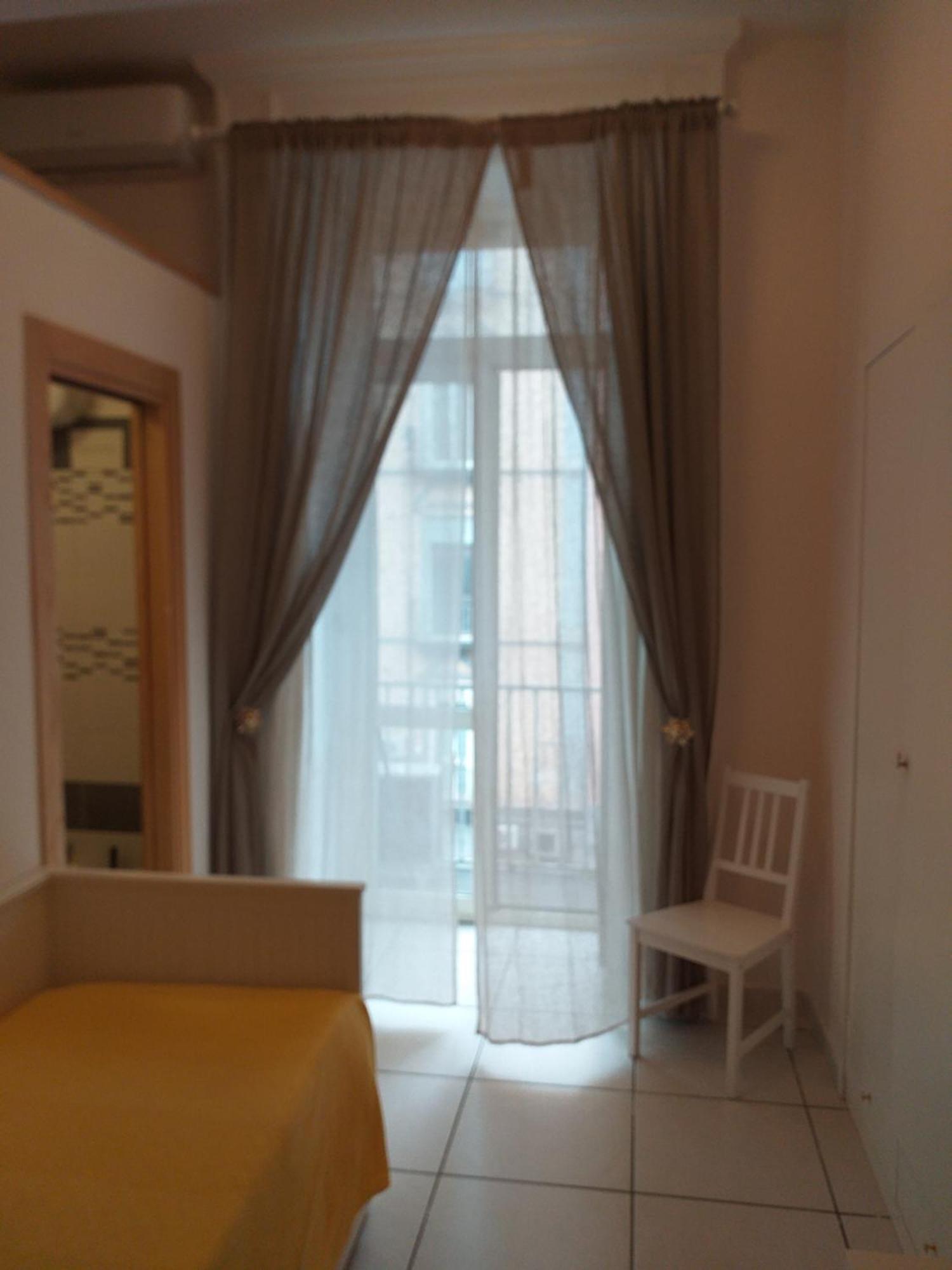 Beb Pantarei Bed and Breakfast Napels Kamer foto